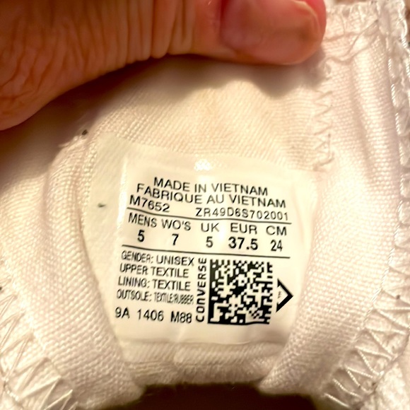 Converse Chuck Taylor All Stars size 5 - Picture 6 of 11